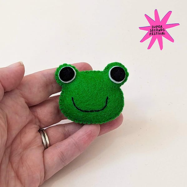 Frog Brooch - Super Seconds Festival