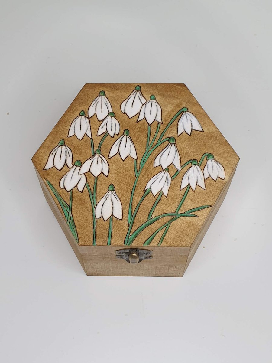 Snowdrops pyrography wooden storage box, keepsake box, Mother's Day gift