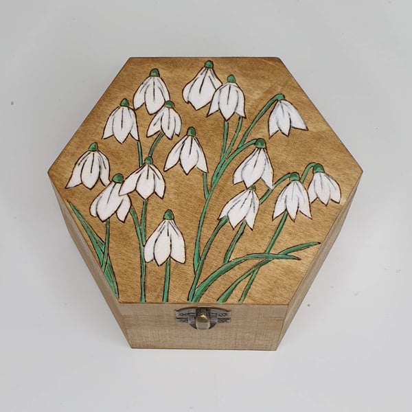 Snowdrops pyrography wooden storage box, keepsake box, Mother's Day gift