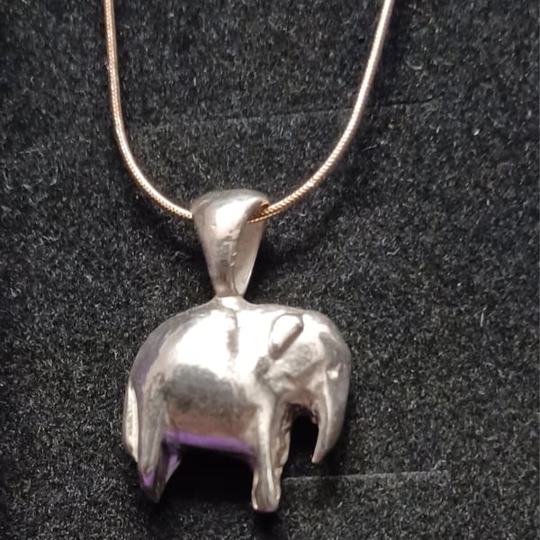 Elephant pendant