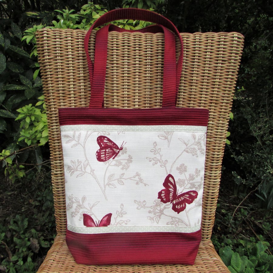 Red butterflies tote bag
