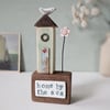 Little Wooden Sea Hut with Clay Flower 'Home by the Sea'