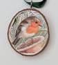 Pair of robin Christmas wood slice tree decorations  - Image 2