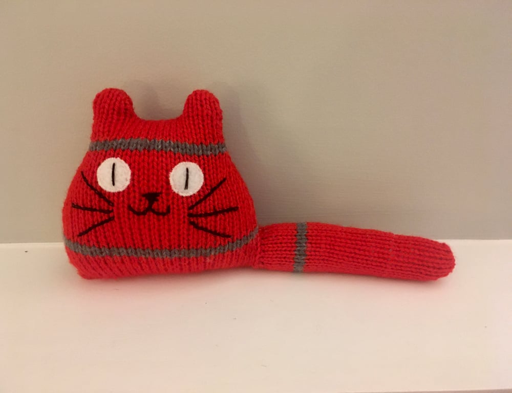 Red knitted kitten decor - gift for cat lady 