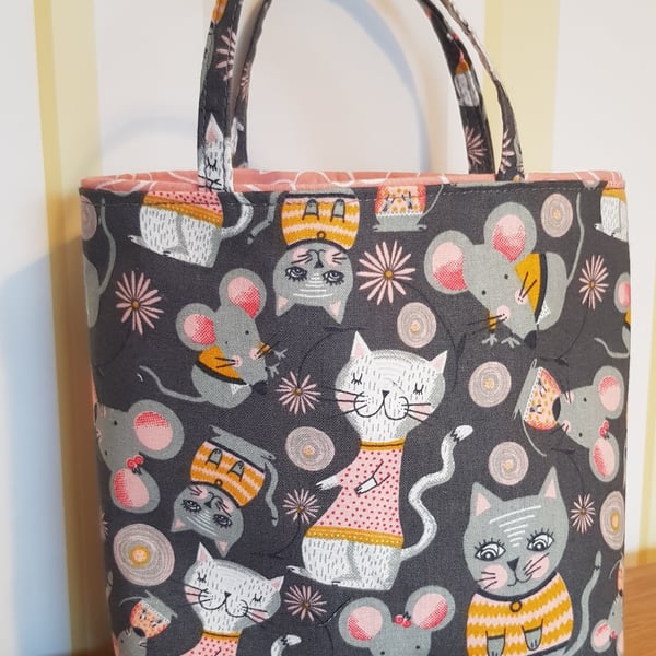 Reusable Fabric Gift Bag: cheerful cats