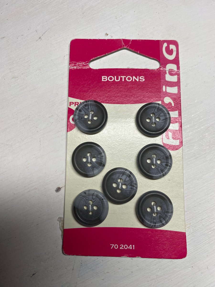 7 grey shirting buttons 