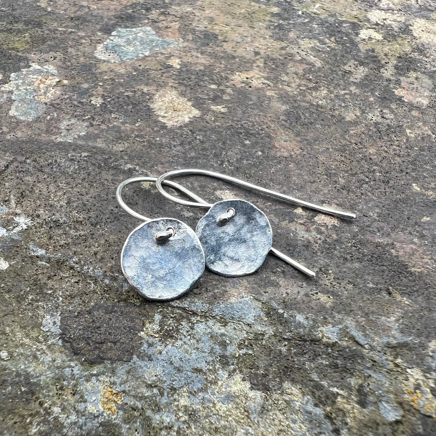 Hammered Silver Circle Dangle Earrings