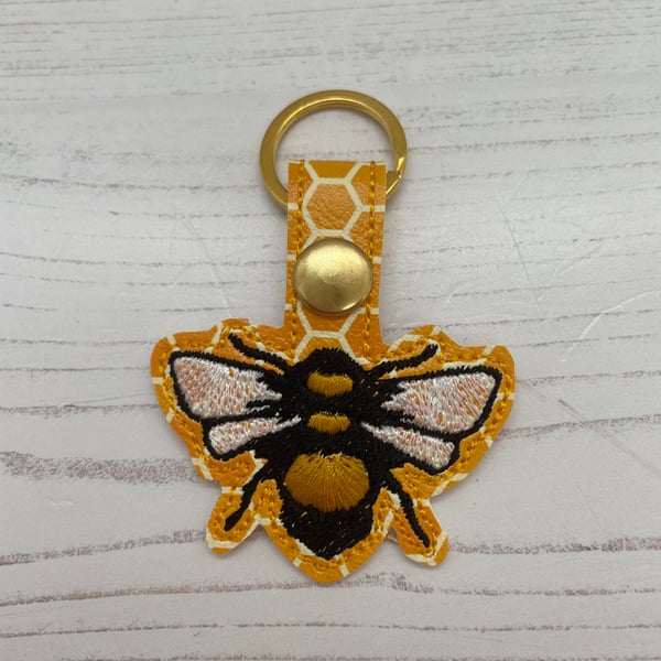 Honeycomb Vinyl and Embroidered Bee Key Ring
