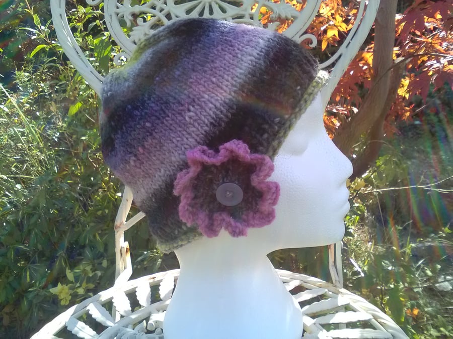 Handknit NORO Big Flower Roll up Beanie Hat 100% wool Black Pink Lavender MED