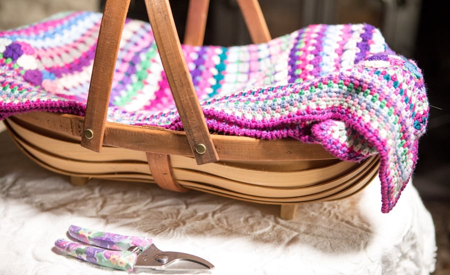 GRANDMA FLOWERS' GARDEN Crochet Afghan 100% Cotton 140cms x148cms 
