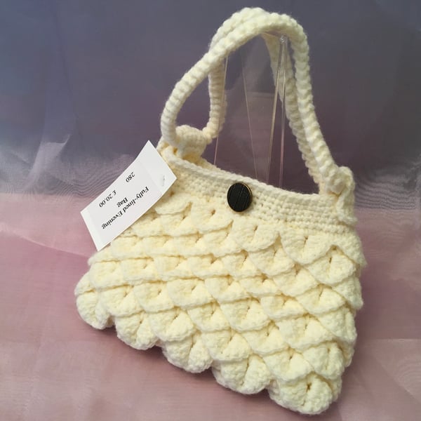 Cream Handbag for Evening Wedding or Celebration.Crocodile Stitch in Crochet    