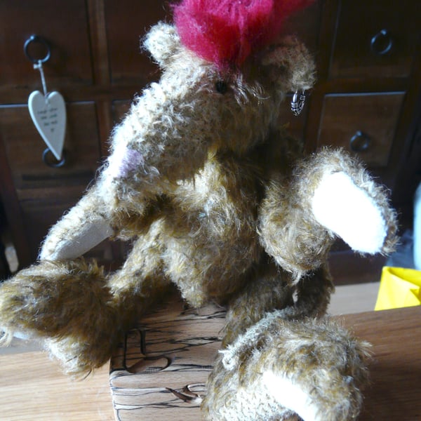 Punk Rat with Amazing  Mohican!