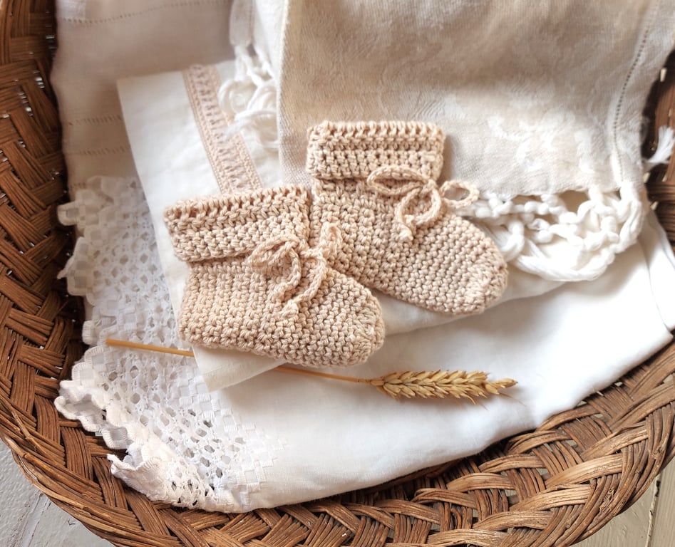 Organic Baby Booties, certified cotton, Back to Nature Collection 0-6 months