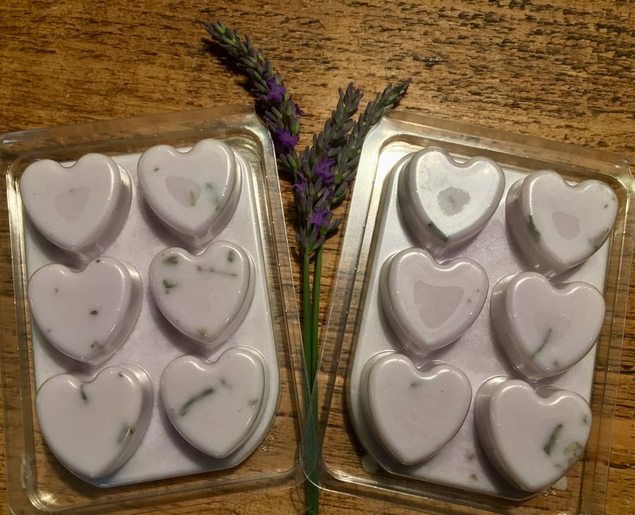 Lavender, Chamomile & Vanilla Scented Soy Wax Melt Heart Clamshell
