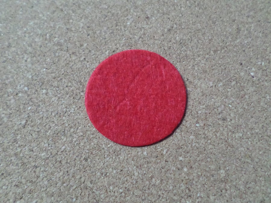 10 x Felt Circles - 40mm - Red 