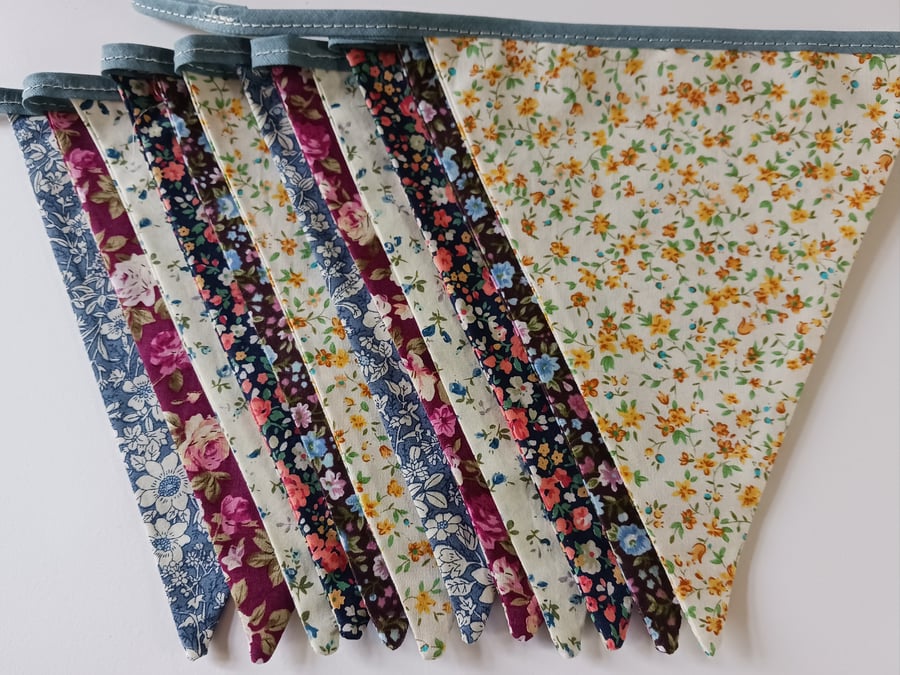 Ditsy Floral Vintage Style Fabric Bunting made on my 108 year old sewing machine