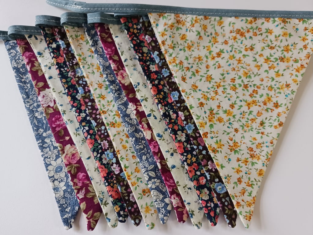Ditsy Floral Vintage Style Fabric Bunting made on my 108 year old sewing machine
