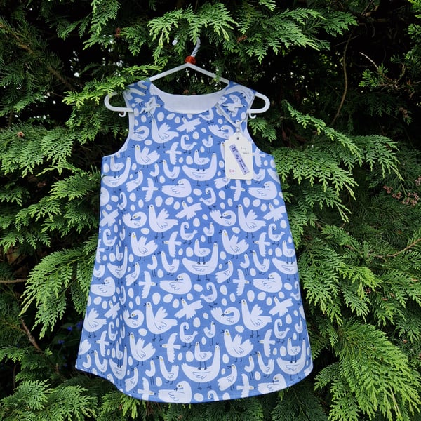 Age: 3-4yr Blue Multi Bird dress. 