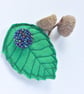 Bramble leaf brooch - Image 1