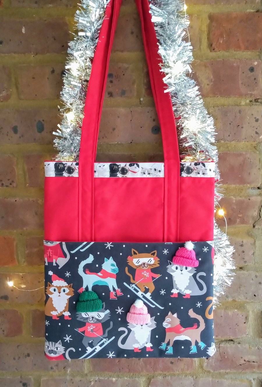 Quilted Christmas Cats shoulder bag