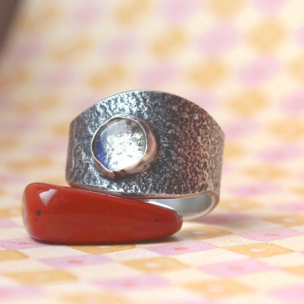 Silver Moonstone Ring - Modernist - Designer  - Darkened Silver - Size P