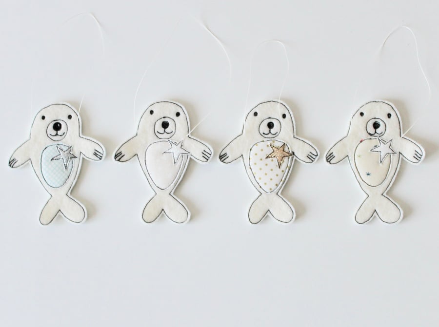 Little Seal - Hanging Decoration