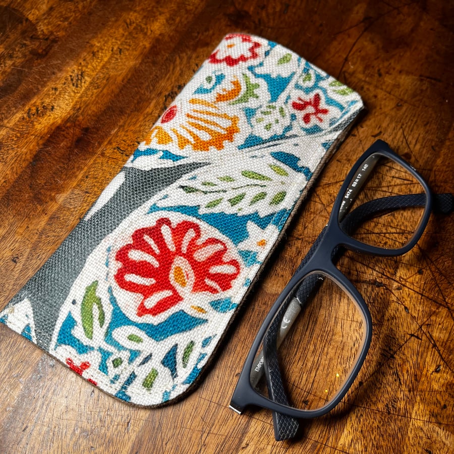 Glasses case slim slip in padded pocket with brushed lining