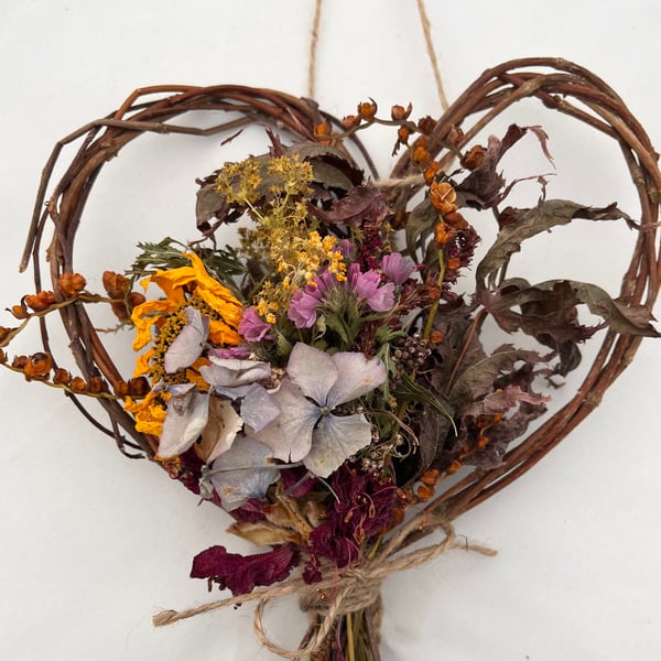 Dried Flower and Foliage Heart Shape Decoration. Handmade. 20x16cm.