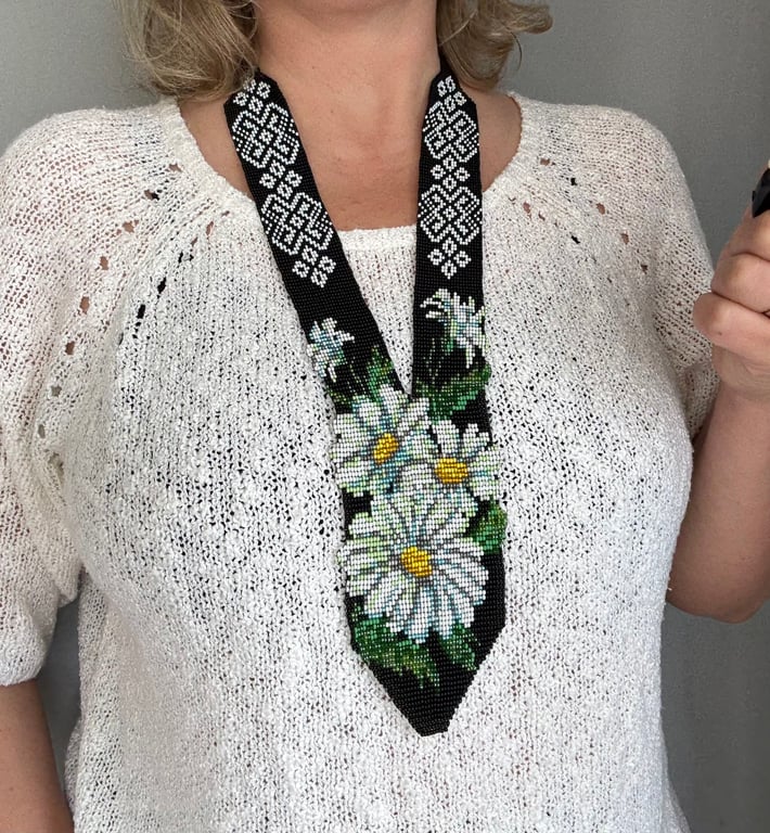 Beautiful beaded necklace, Ukrainian style. Gerdan.