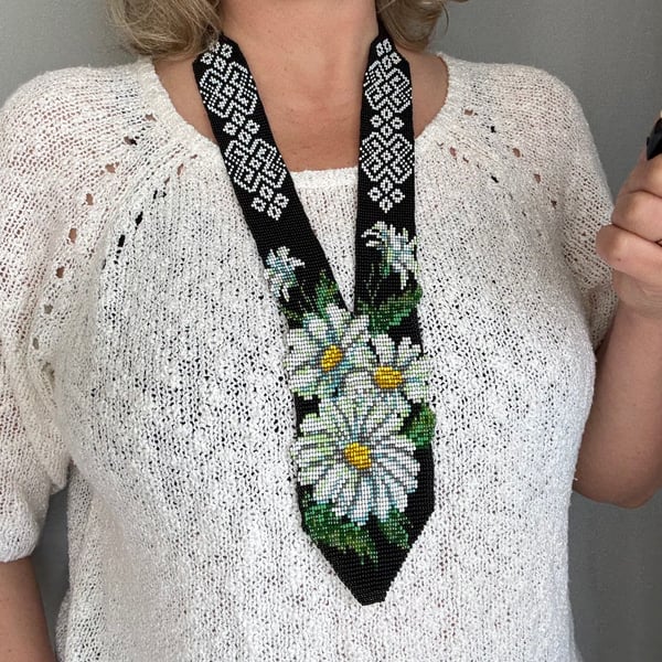 Beautiful beaded necklace, Ukrainian style. Gerdan.