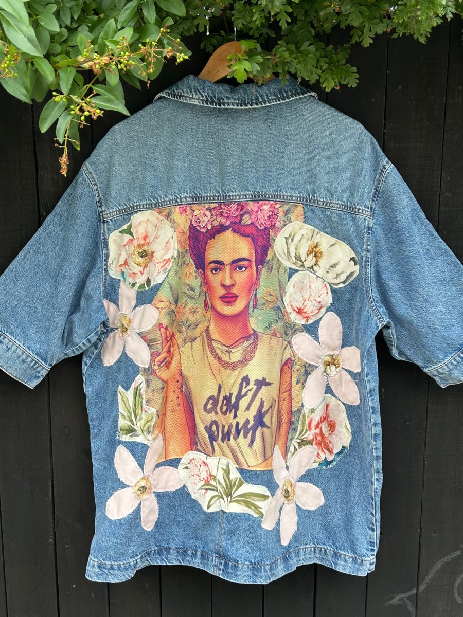 Reworked denim top - Frida Kahlo - Upcycled - Appliqué 