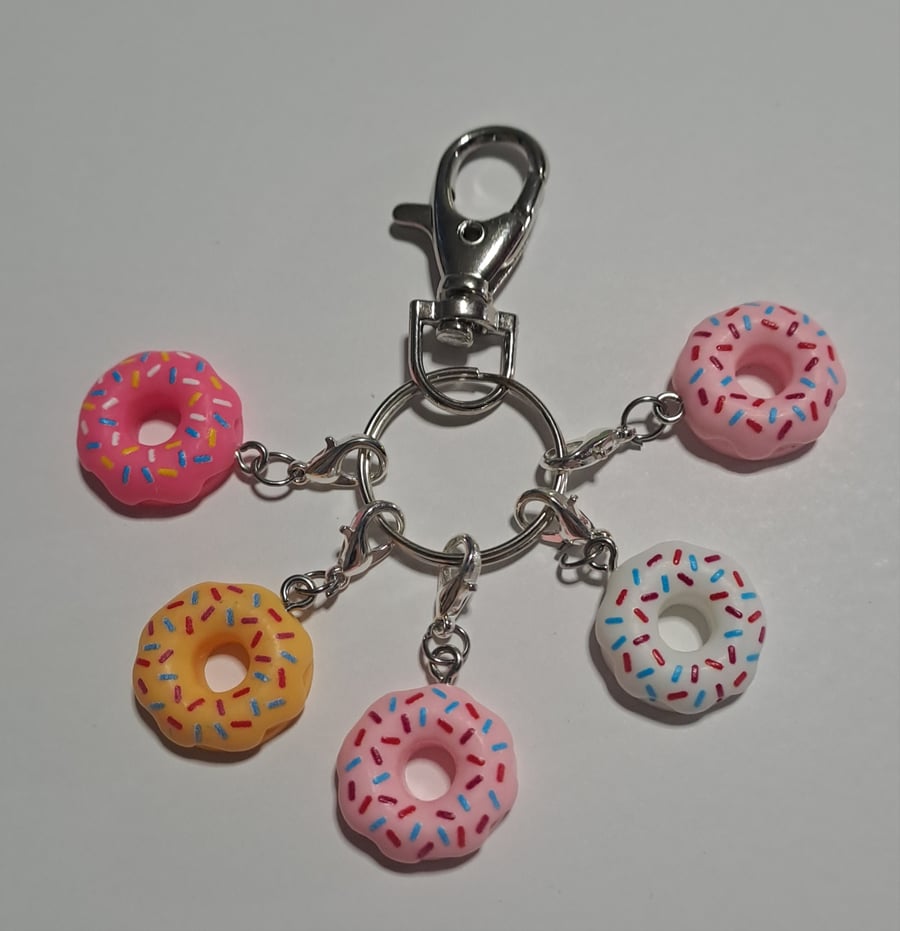Doughnut keyring stitch marker set
