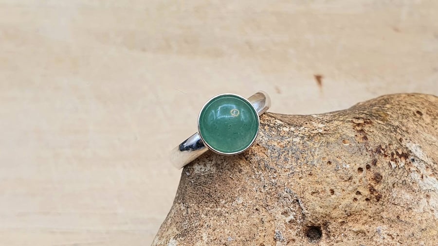 Minimalist Green Aventurine adjustable ring. Gemstone reiki jewelry uk