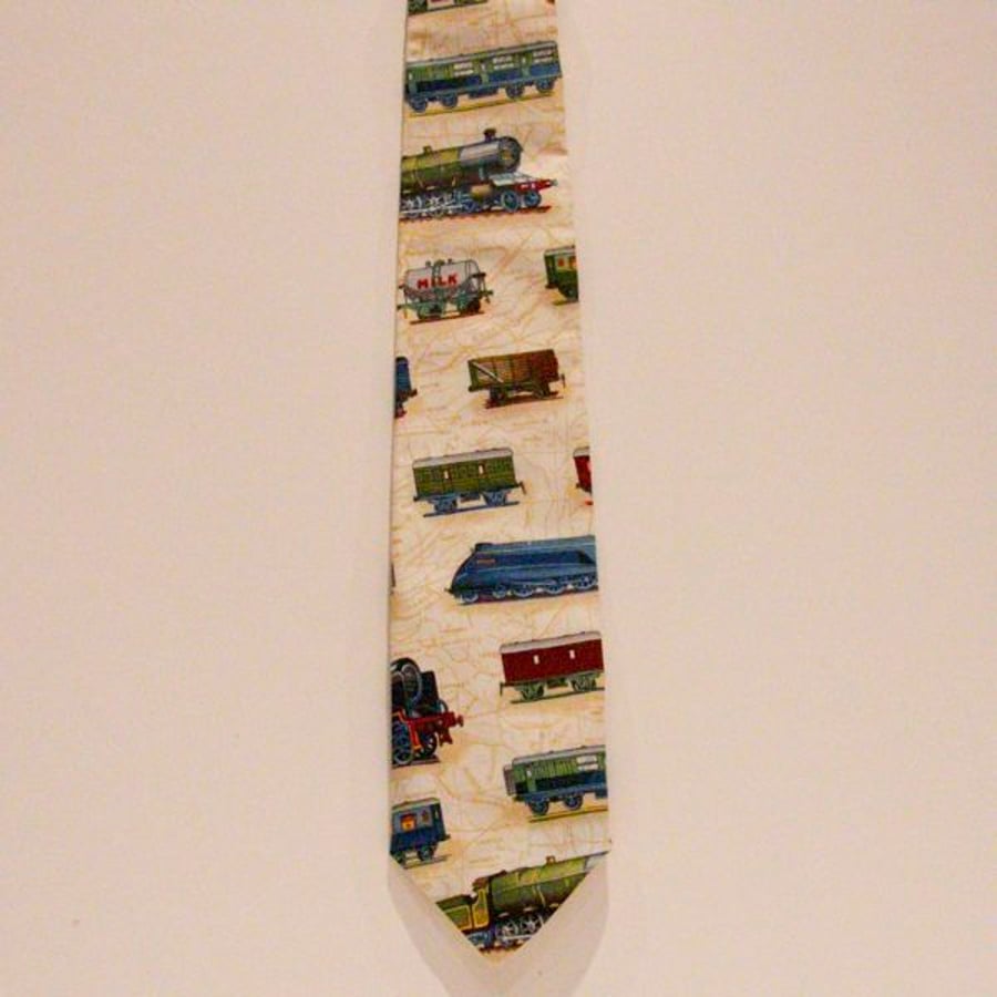 Men's Train Tie