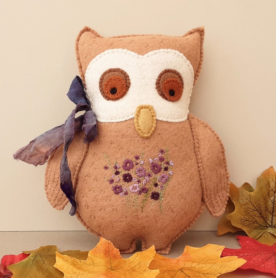 Owl, handmade felt hanging decoration, animal doll, woodland owl