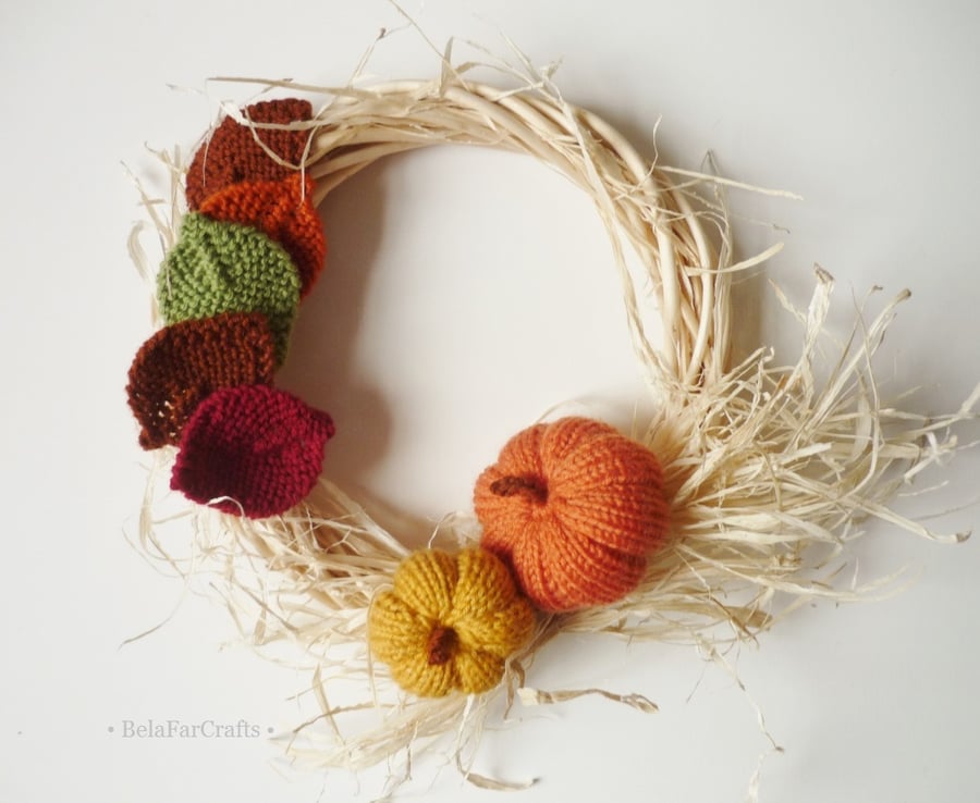 Autumn minimalist wreath - Harvest wall decor - Wood frame wreath