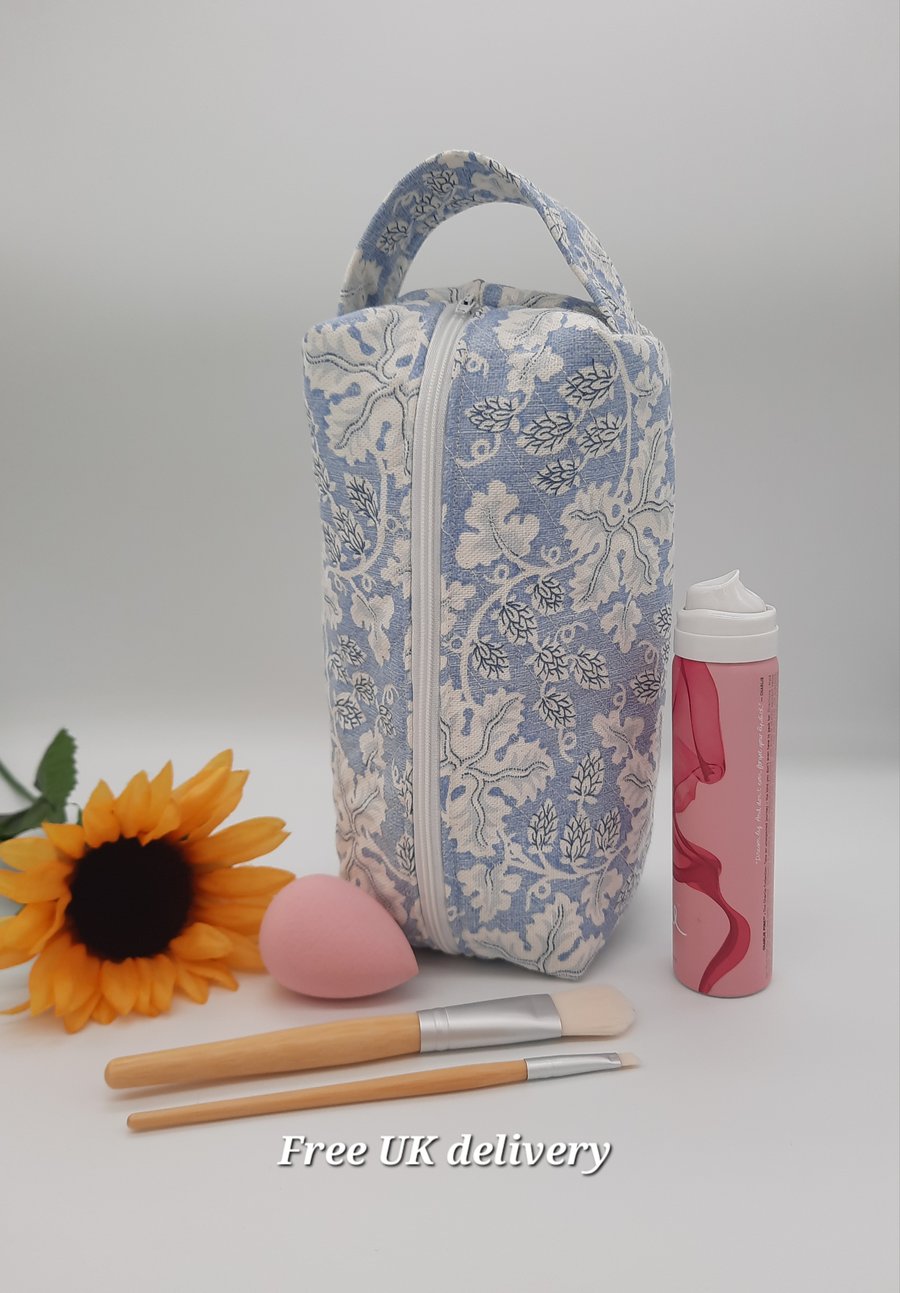 Toiletry, cosmetic, make up travel bag, blue and white foliage quilted. 