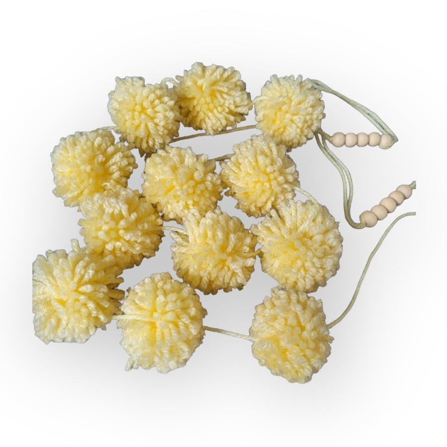 Pompom garland 