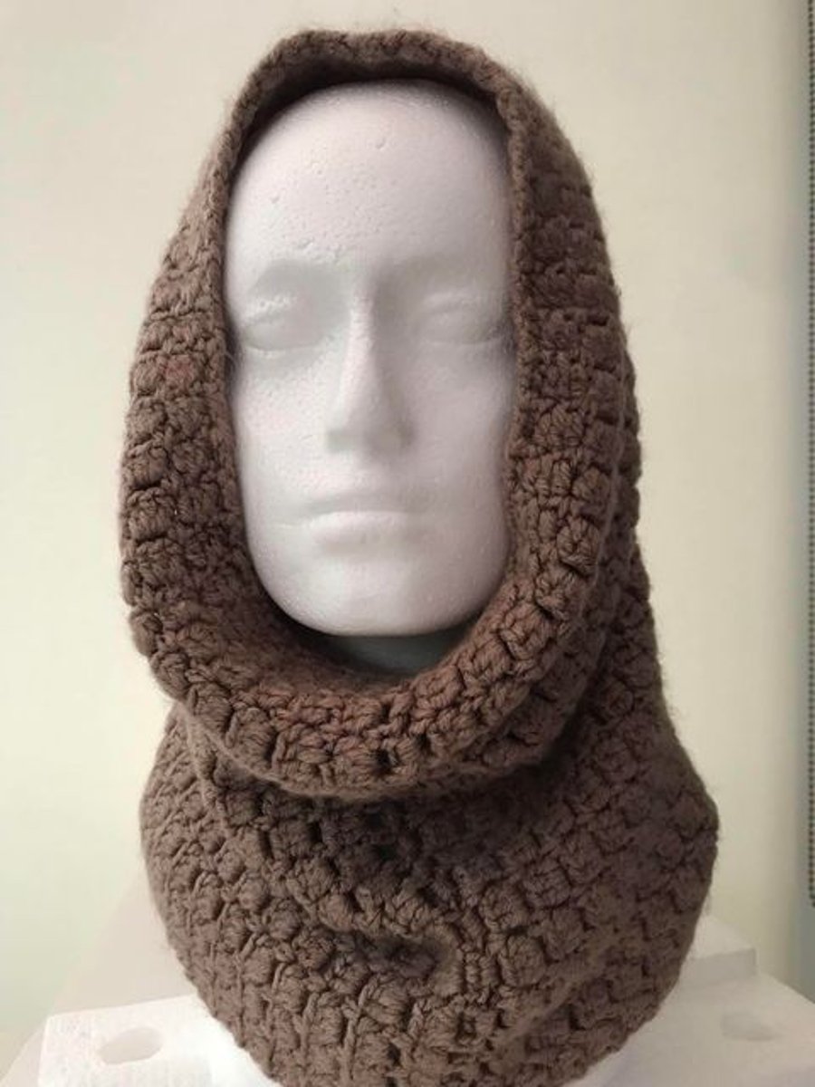 Crochet Headscarf. Neck warmer. Brown 1button 