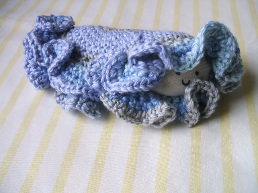 Crocheted soft toy friendly clam - blues and greys
