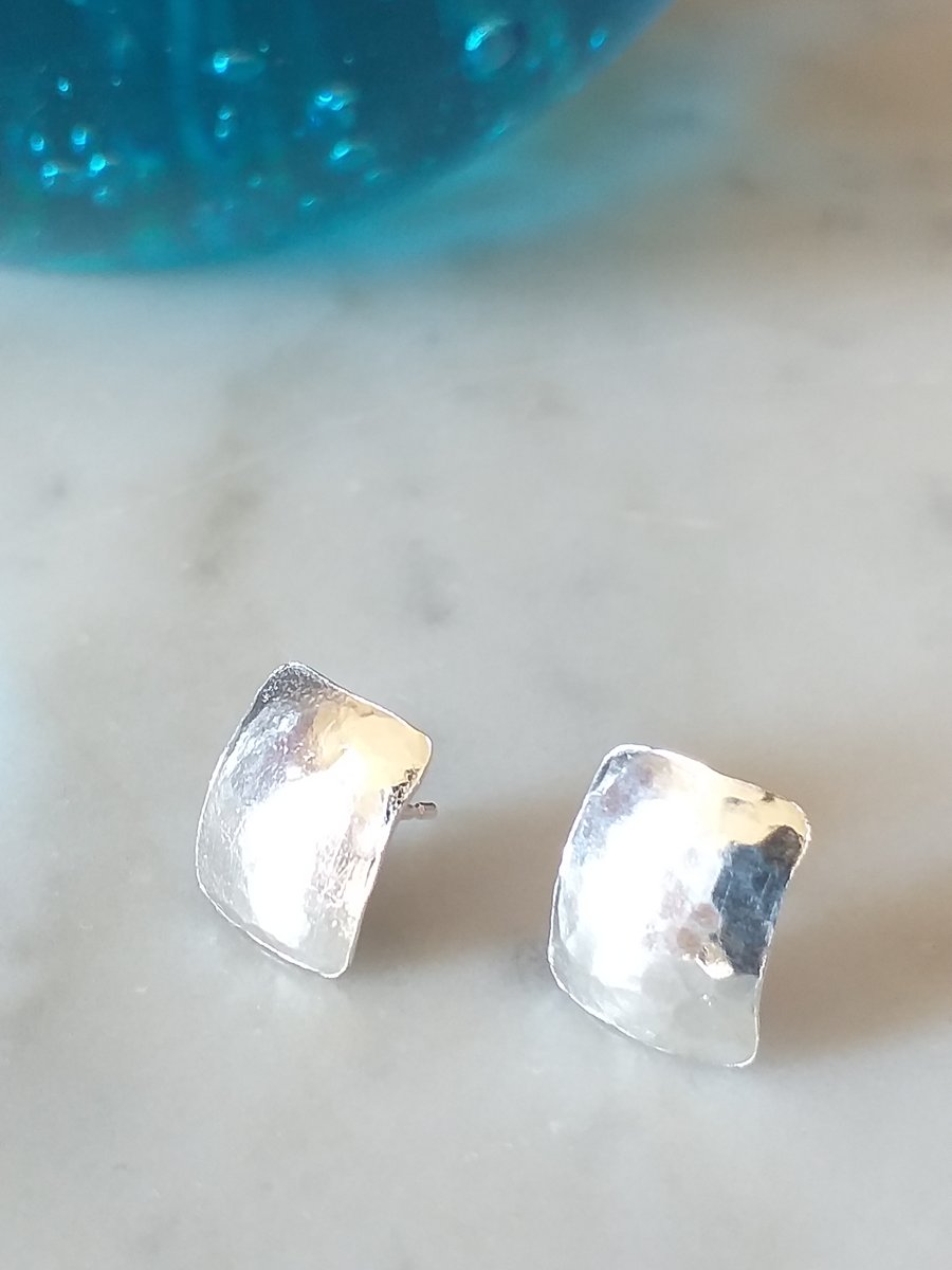 SILVER EARRINGS - HAMMERED - PIERCED  - STUD -    FREE UK POSTAGE