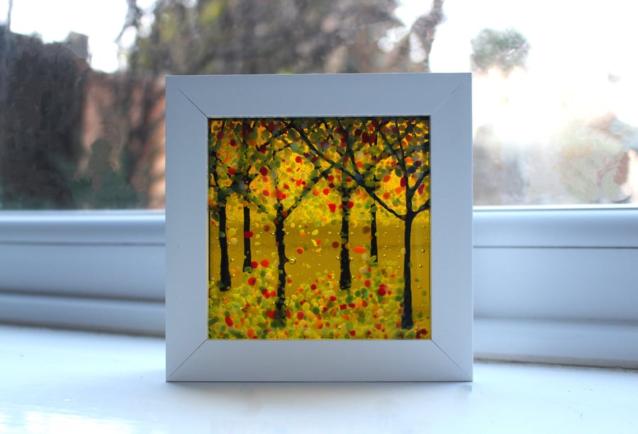 Seconds Sunday 10cm x 10cm Amazing Fused Glass Woodland Picture 'Marigold'