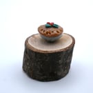 small glass christmas mince pie keepsake