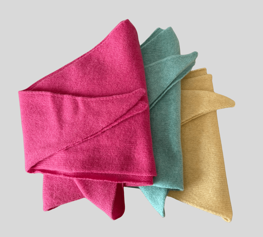 Triangle scarf, neckerchief, necktie knitted merino lambswool