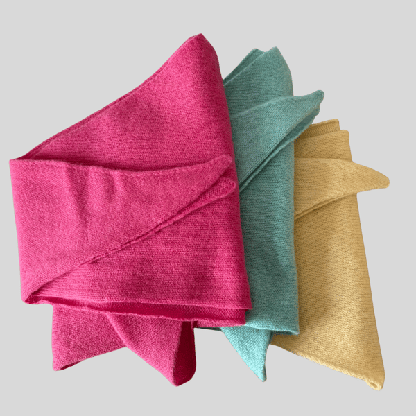 Triangle scarf, neckerchief, necktie knitted merino lambswool