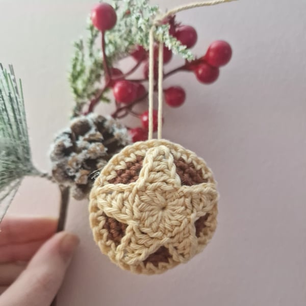 Crocheted Mince Pie Christmas Decorations - SIngle