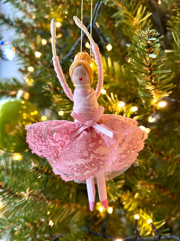 Ballerina Peg Doll (golden ginger hair)