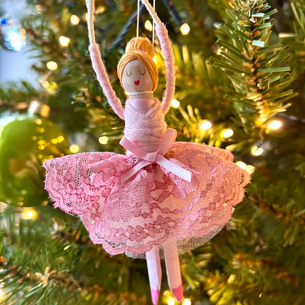 Ballerina Peg Doll (golden ginger hair)