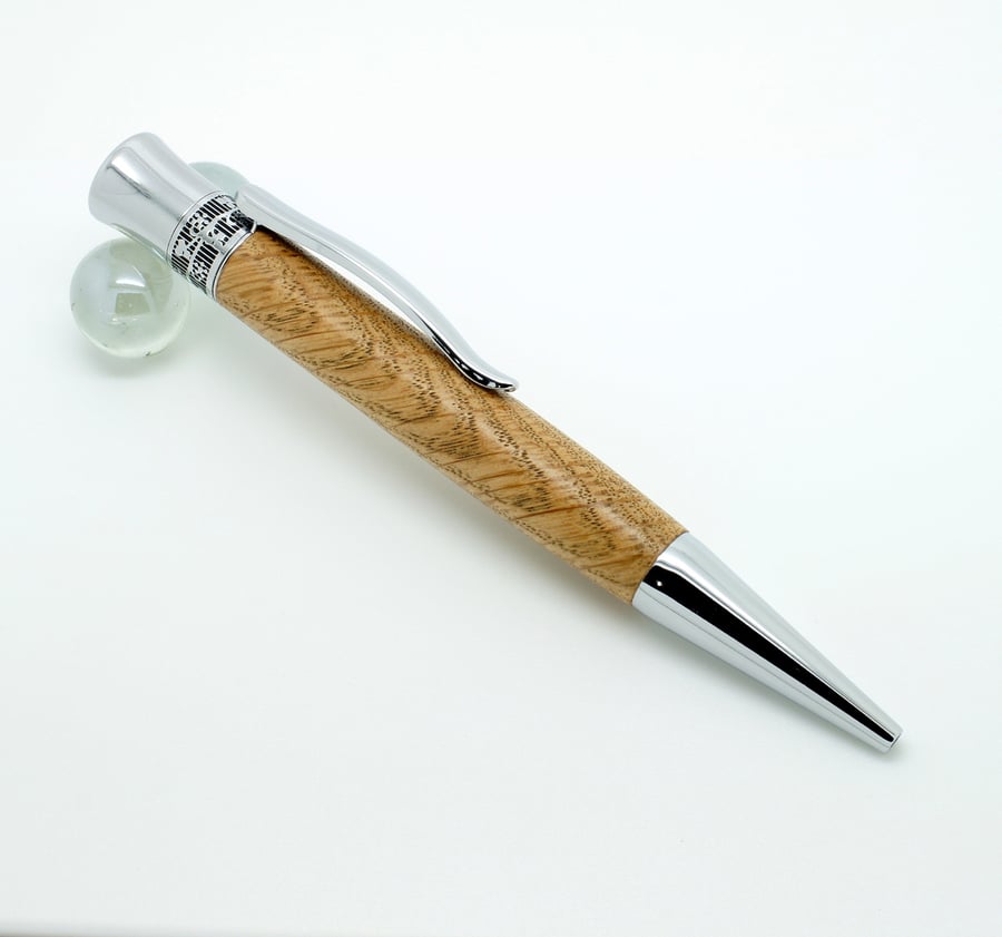 Epsilon top twist pen in English Oak