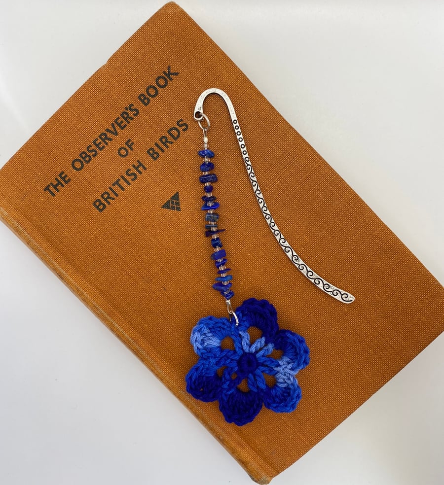 Lapis lazuli bookmark with crochet flower 